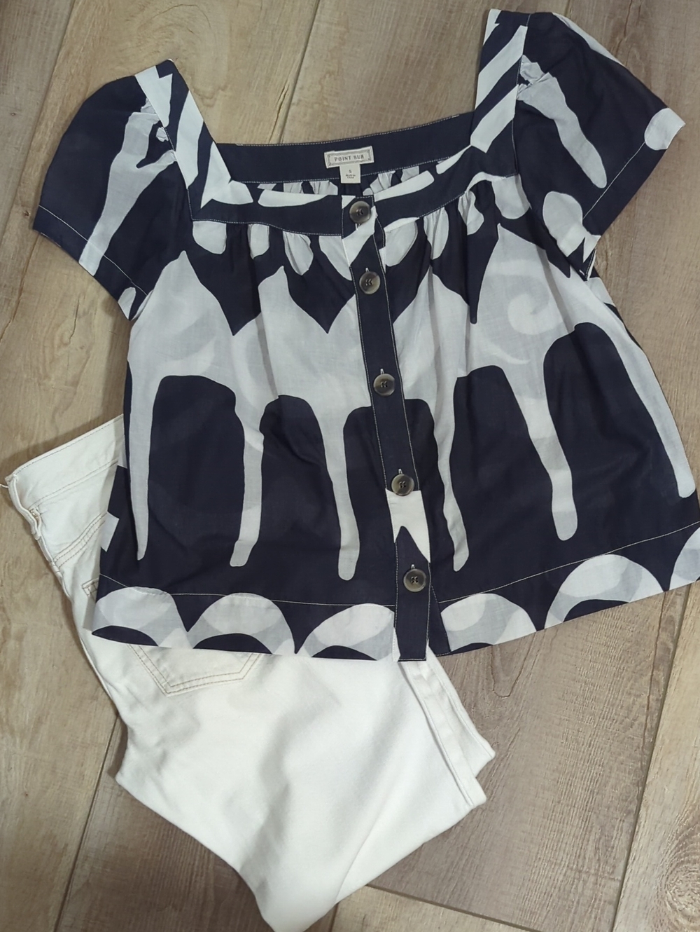 J Crew Point Sur Small Navy & White Patterned Button-Front Top